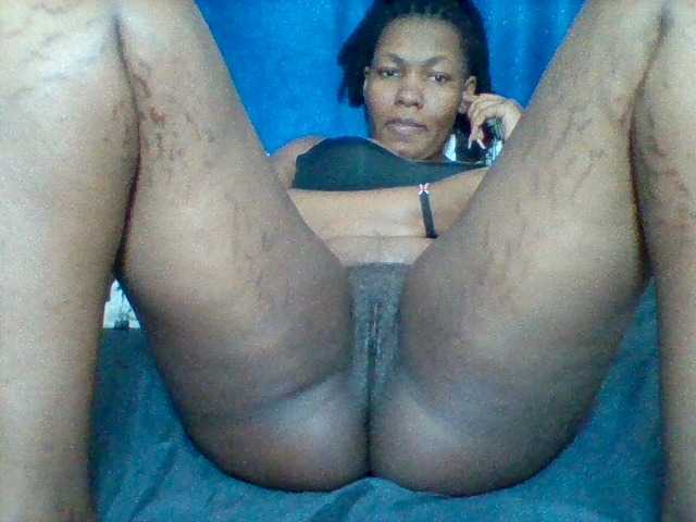 Mona2002 webcam
