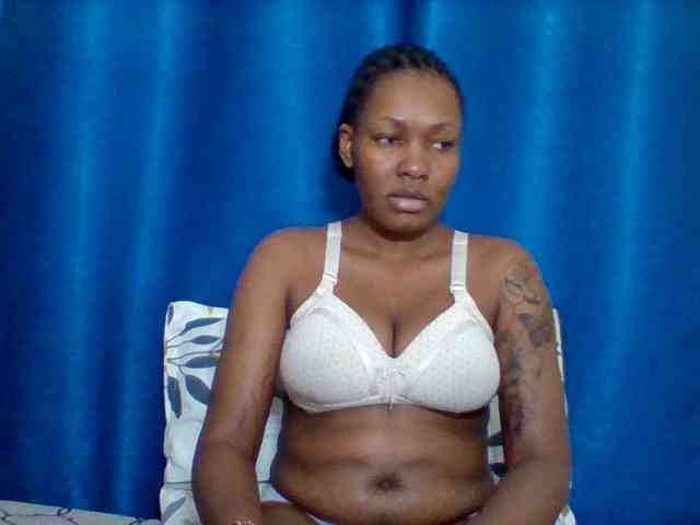 Mona2002 Mona2002
