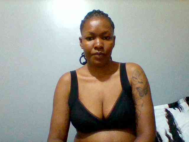 Mona2002 Mona2002