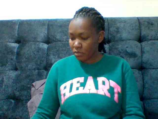 Mona2002
