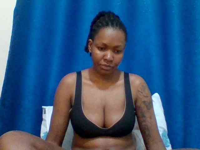 Mona2002 webcam