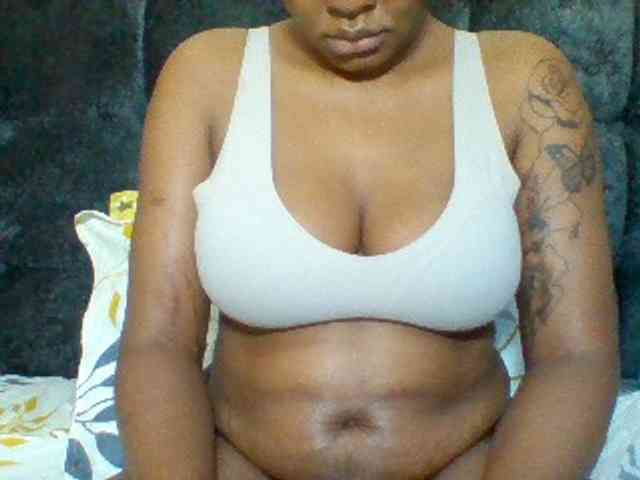 Mona2002 Sex Cam Show