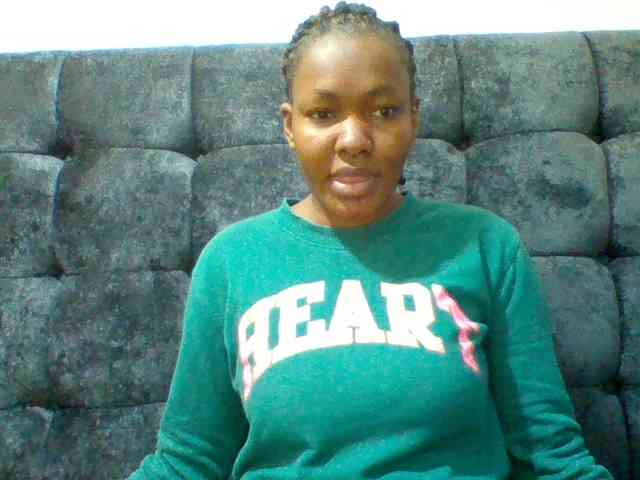Mona2002 webcam