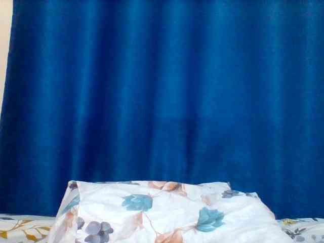 Mona2002