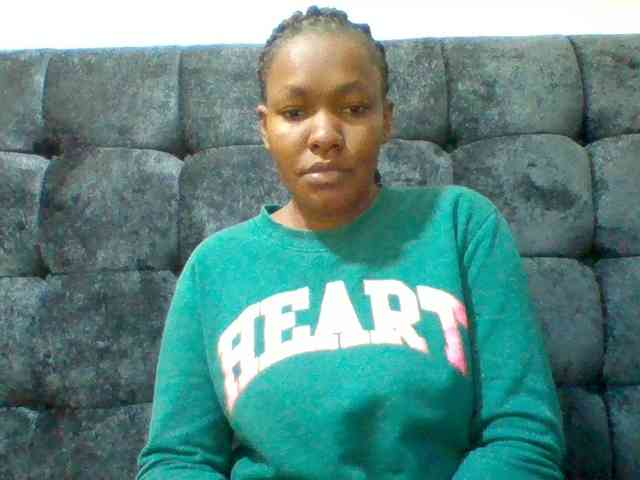Mona2002 webcam