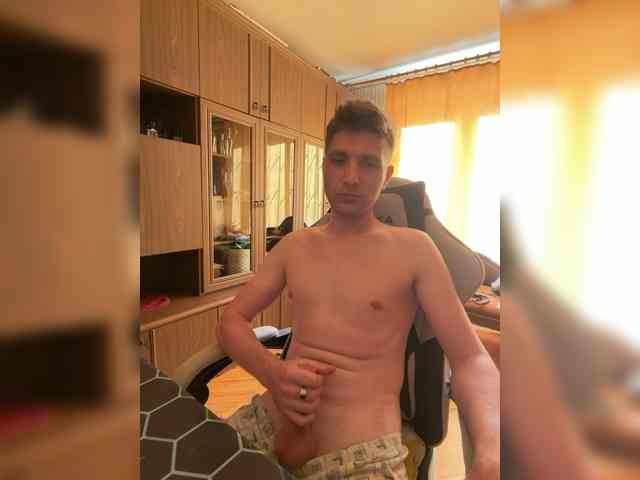 Mishka-410 Sex Cam Show