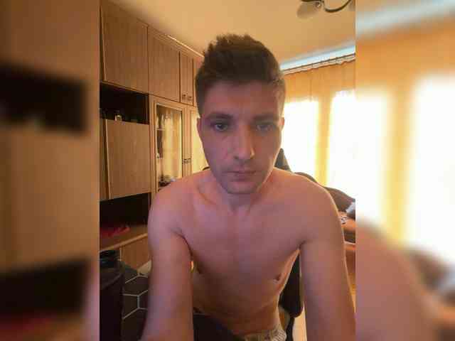 Mishka-410 Sex Cam Show
