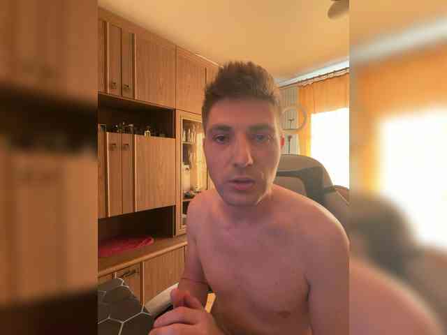Mishka-410 Sex Cam Show