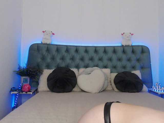 Little-tits live cam on BongaCams