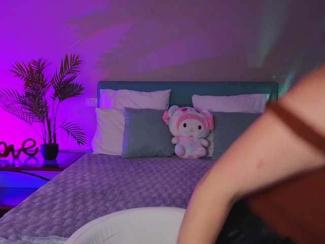 Little-tits live cam on BongaCams