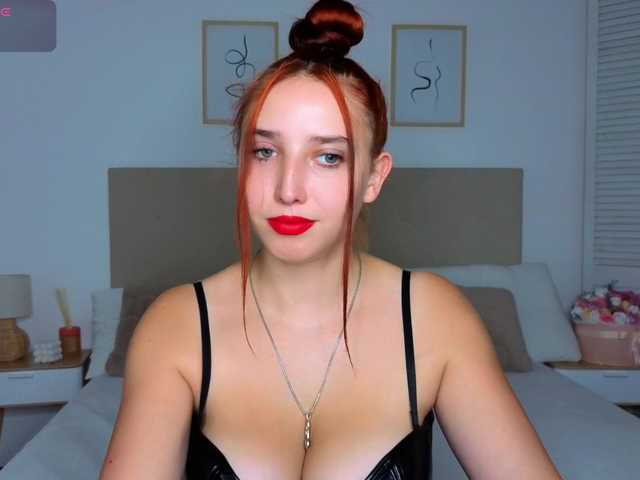 Little-tits live cam on BongaCams