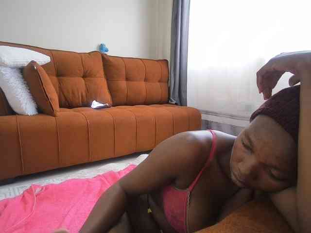 Queen-mom webcam