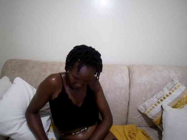 Queen-mom webcam