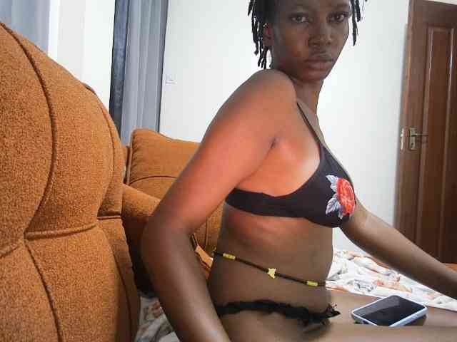 Queen-mom webcam