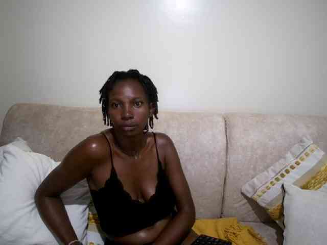Queen-mom webcam