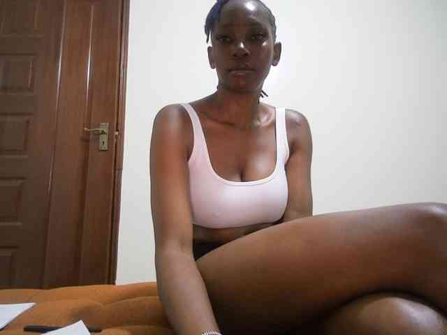 Queen-mom webcam