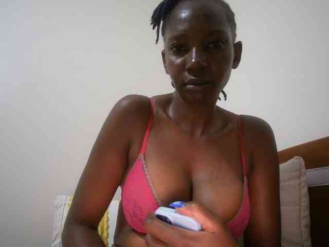 Queen-mom webcam