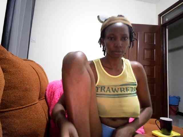 Queen-mom webcam