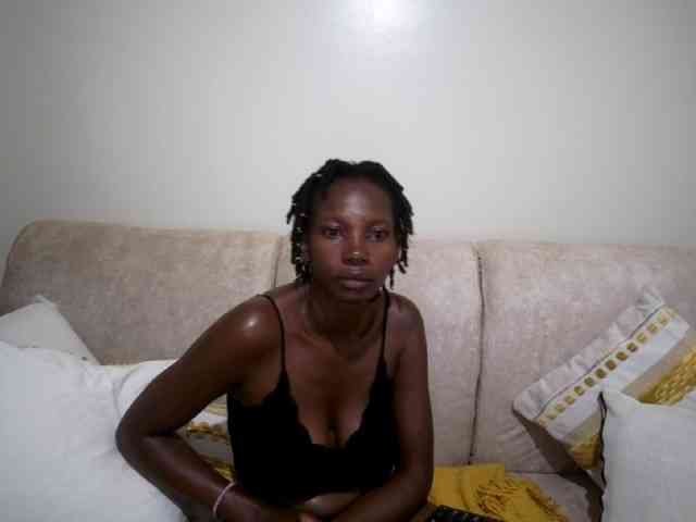 Queen-mom webcam