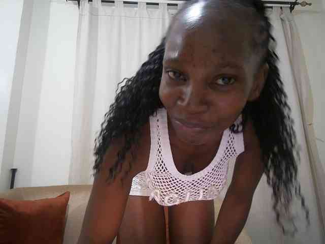 Queen-mom webcam