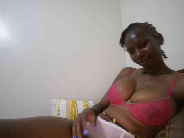 Queen-mom webcam
