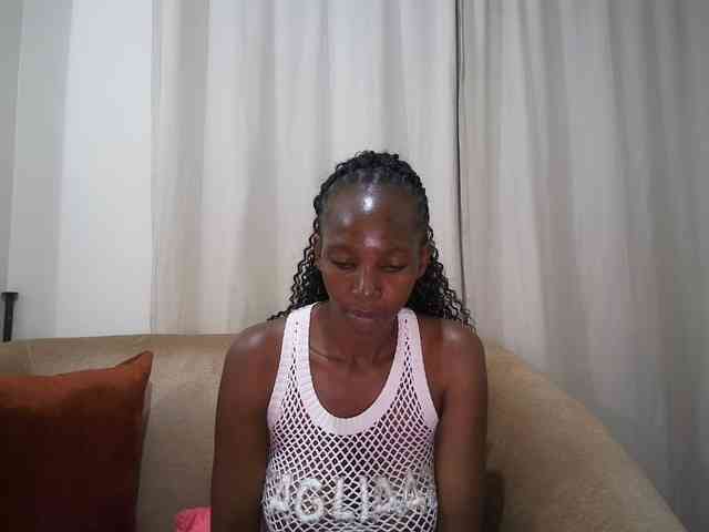 Queen-mom webcam