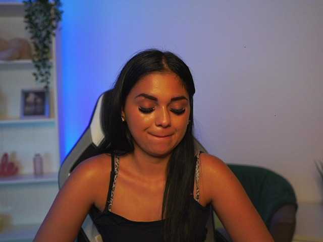NissaKate live webcam show