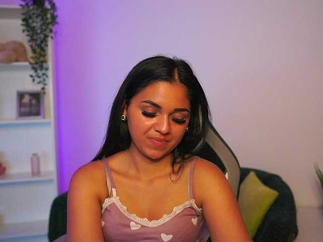 NissaKate live webcam show