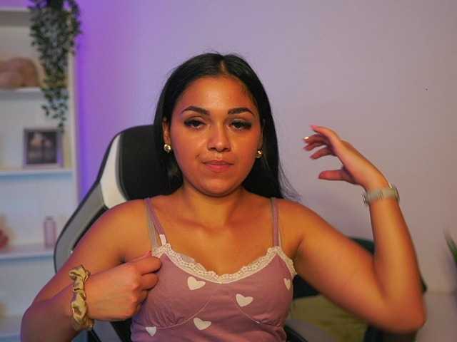 NissaKate live webcam show