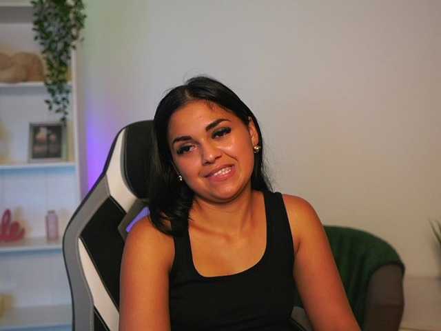 NissaKate live webcam show