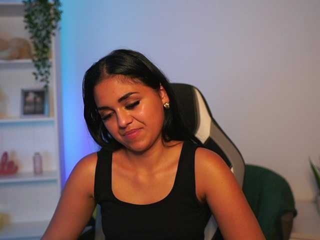 NissaKate live webcam show