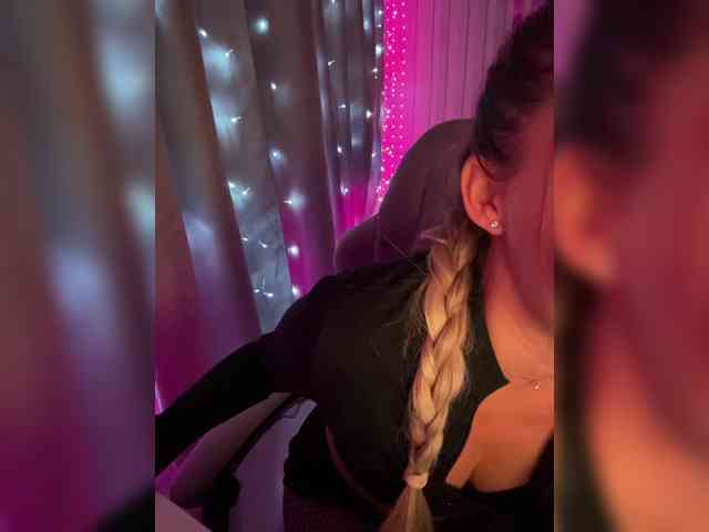 KotiKillerFeaturrrrre webcam