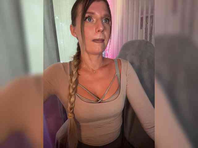 KotiKillerFeaturrrrre webcam