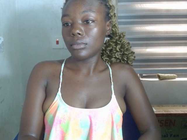 Beachxgirl live cam on BongaCams
