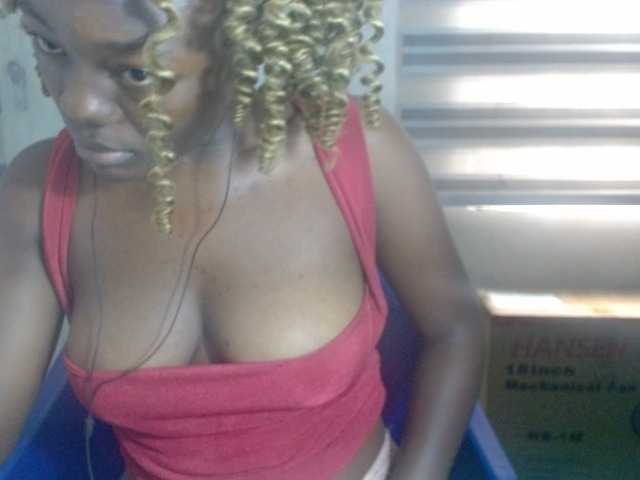 Beachxgirl live cam on BongaCams
