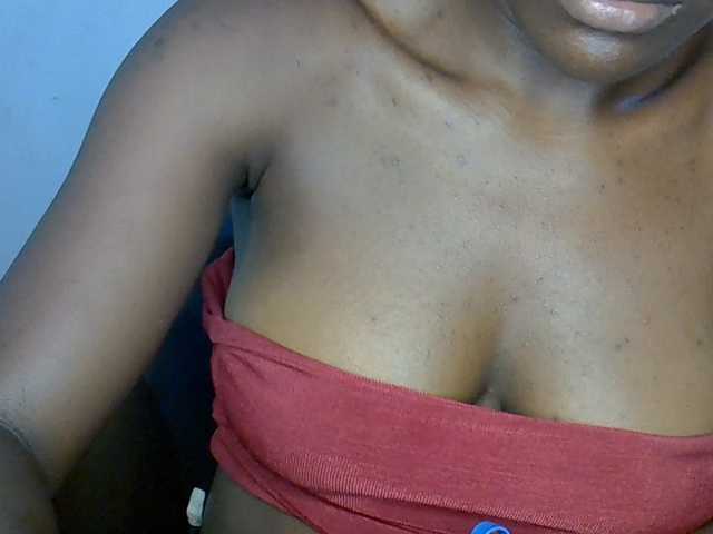 Beachxgirl live cam on BongaCams