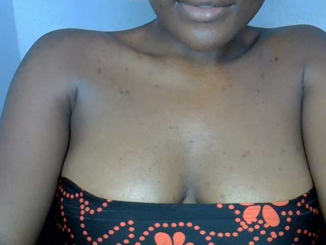 Beachxgirl live cam on BongaCams
