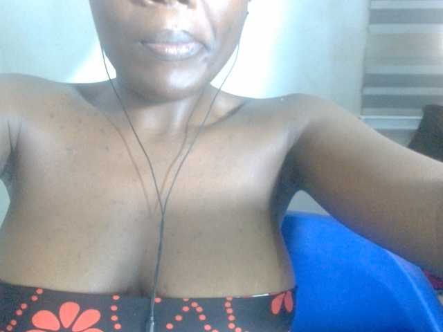 Beachxgirl live cam on BongaCams