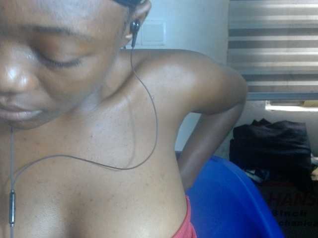 Beachxgirl live cam on BongaCams