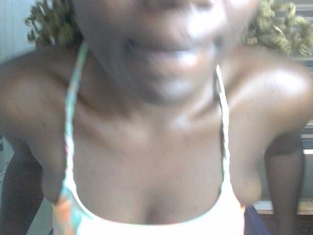 Beachxgirl live cam on BongaCams