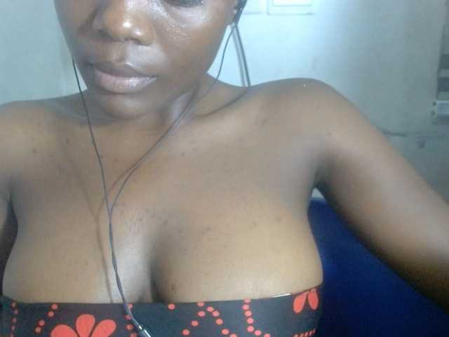 Beachxgirl live cam on BongaCams