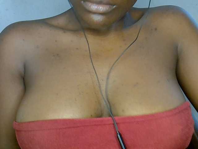 Beachxgirl live cam on BongaCams