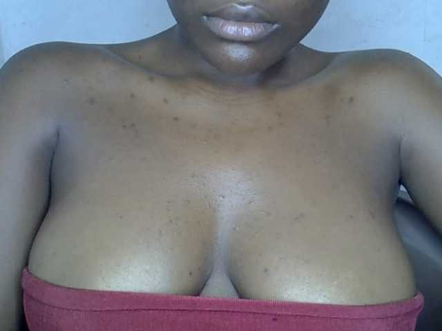 Beachxgirl live cam on BongaCams