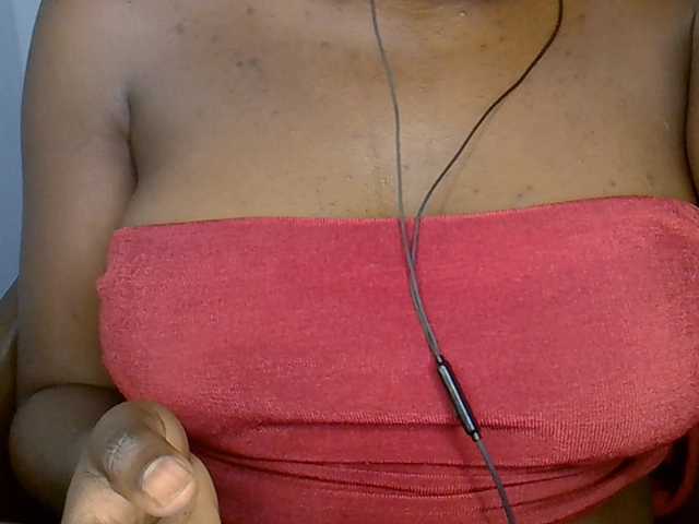 Beachxgirl live cam on BongaCams