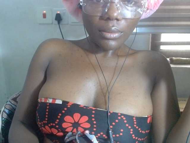 Beachxgirl live cam on BongaCams