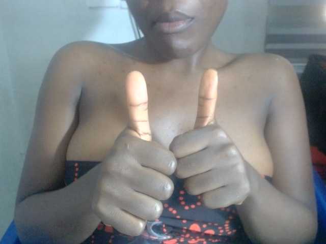 Beachxgirl live cam on BongaCams