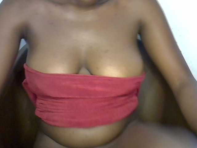 Beachxgirl live cam on BongaCams