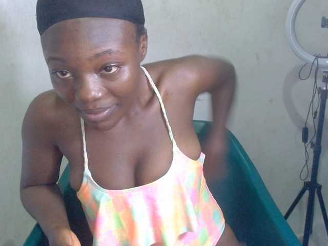 Beachxgirl live webcam show