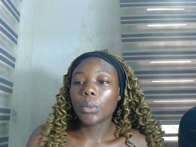 Beachxgirl live cam on BongaCams