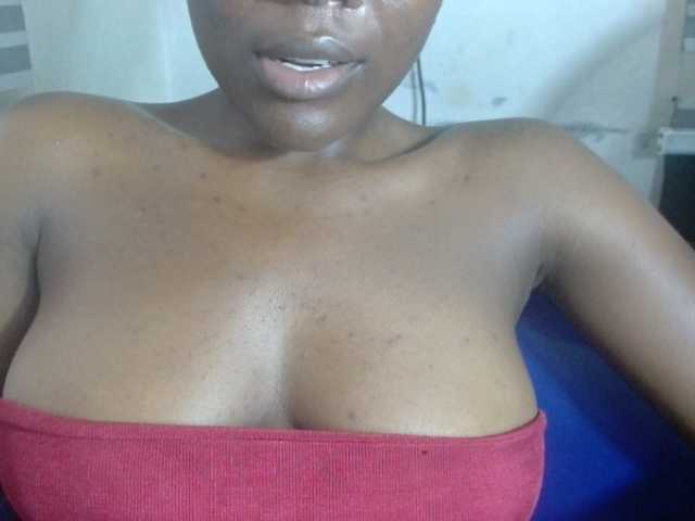 Beachxgirl live cam on BongaCams